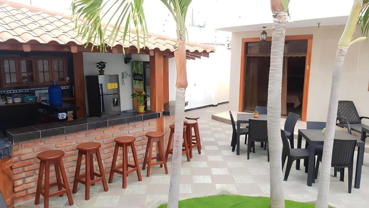 Hotel Manta Beach Madrigal Exterior foto