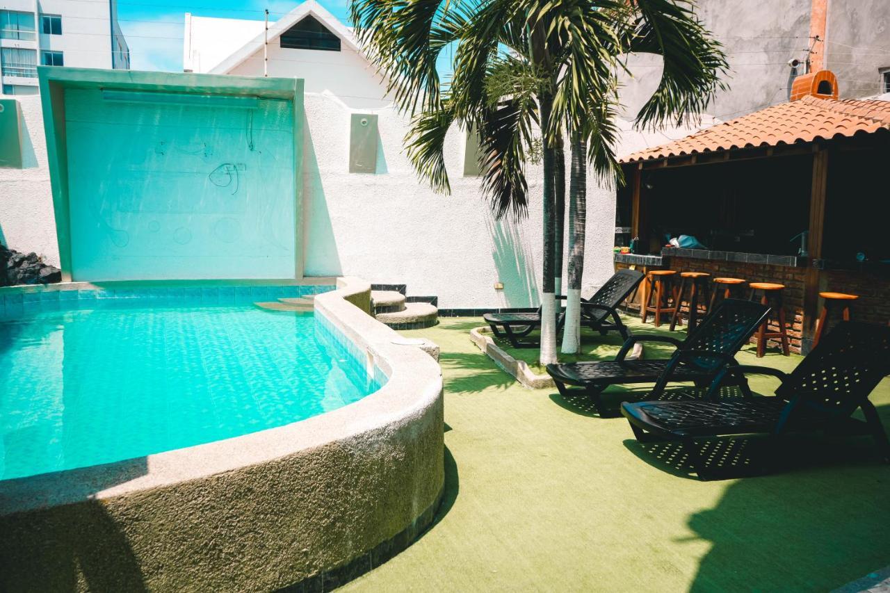 Hotel Manta Beach Madrigal Exterior foto